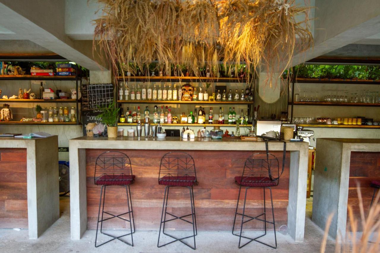 Hotel Makaaba Eco-Boutique Bacalar Exterior photo The bar at the restaurant