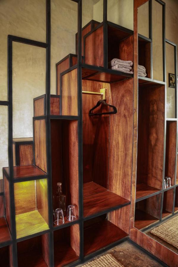 Hotel Makaaba Eco-Boutique Bacalar Exterior photo A wardrobe